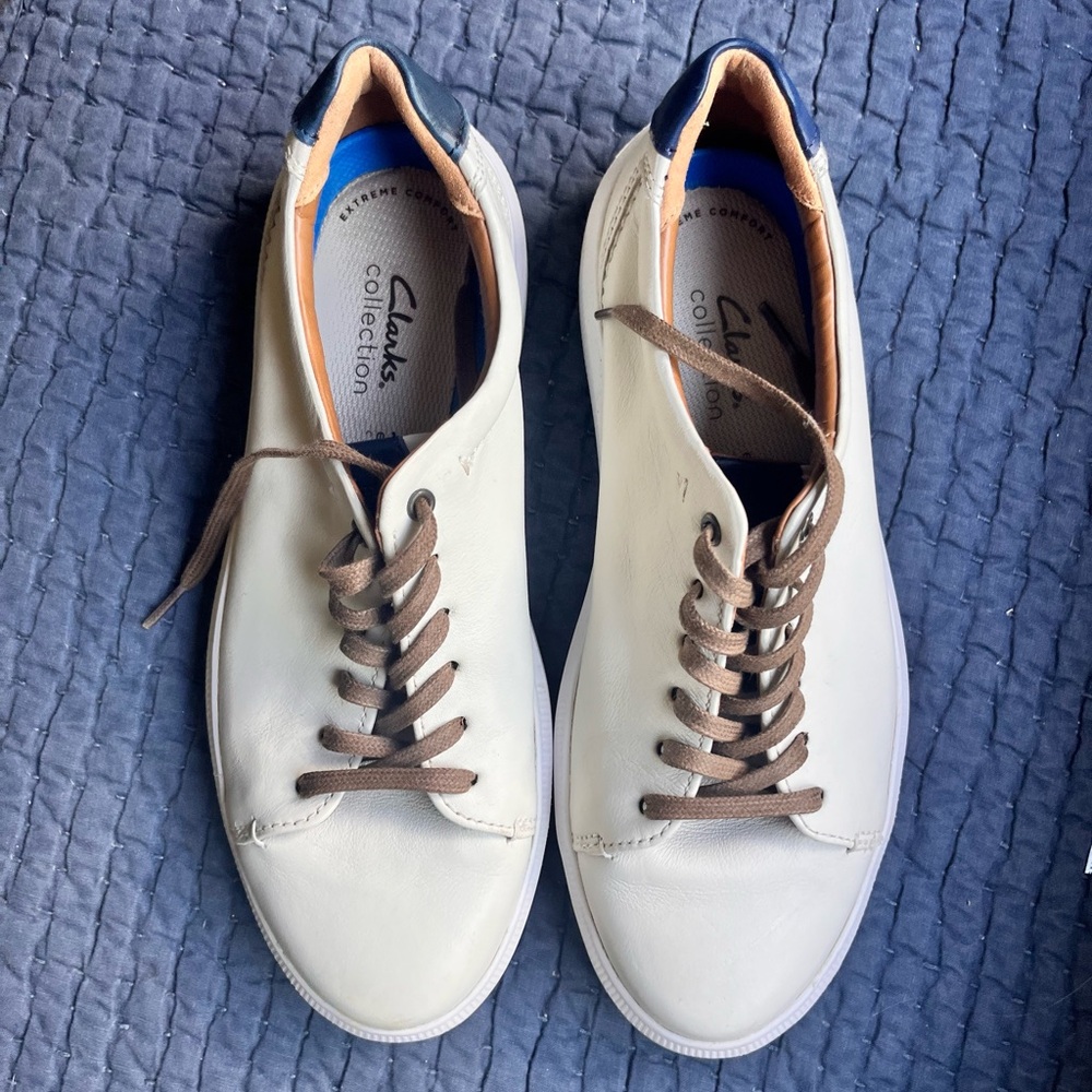Clark’s lace up